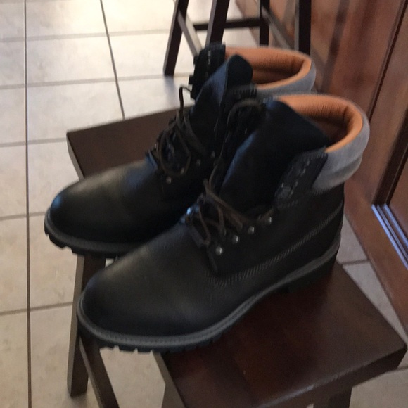 Men’s size 10 Timberland boots